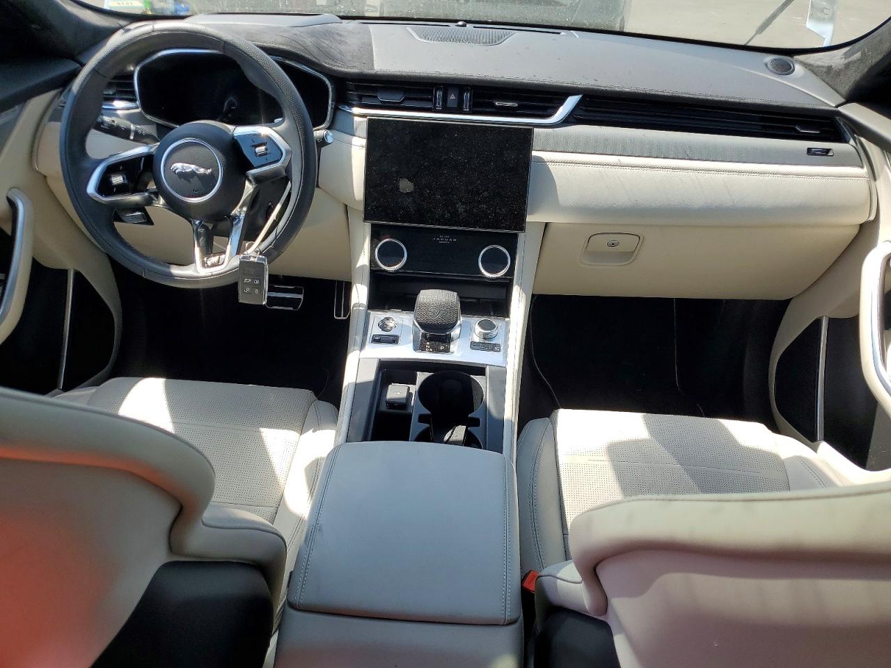 2025 JAGUAR F-PACE SVR 575 EDITION