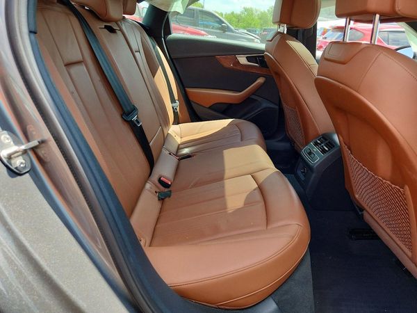 2022 AUDI A4