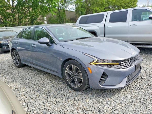 2022 KIA K5