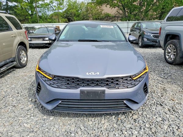 2022 KIA K5