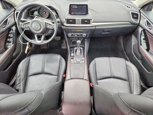 2018 MAZDA 3