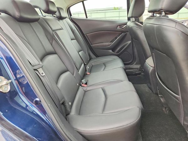 2018 MAZDA 3