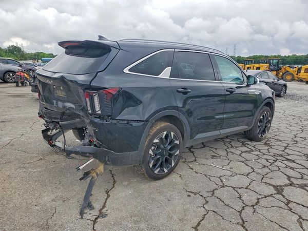 2025 KIA SORENTO