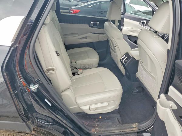 2025 KIA SORENTO
