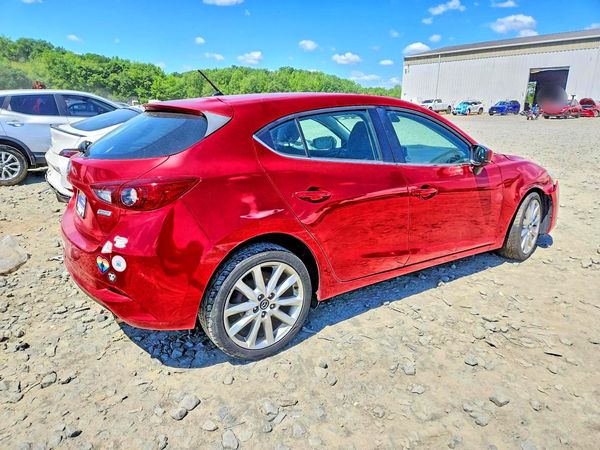 2017 MAZDA 3
