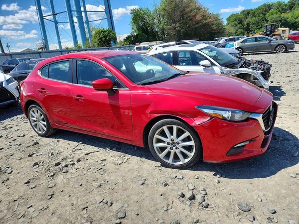 2017 MAZDA 3