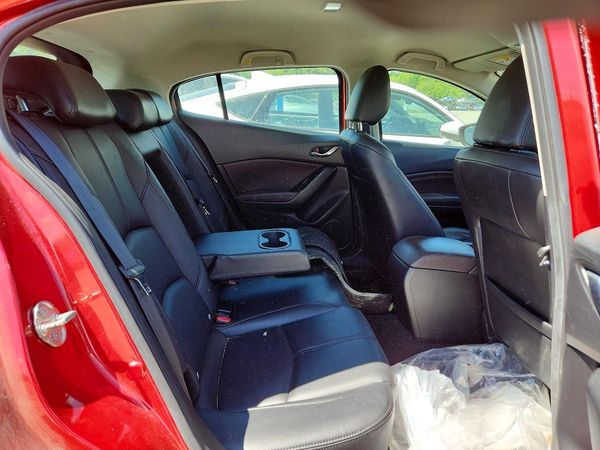 2017 MAZDA 3