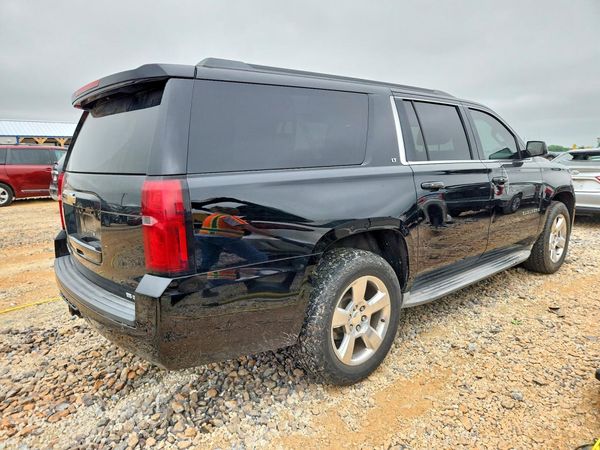 2015 CHEVROLET SUBURBAN LT