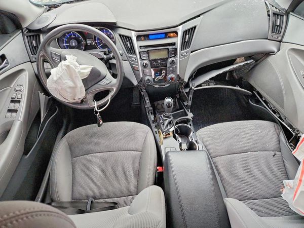 2013 HYUNDAI SONATA