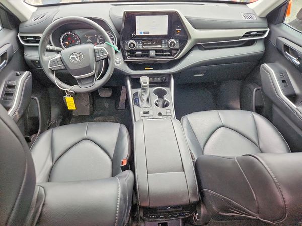 2024 TOYOTA HIGHLANDER