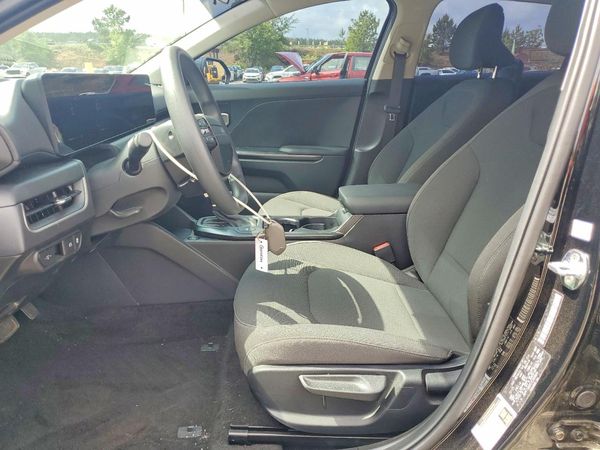 2026 KIA K4 LX, LXS