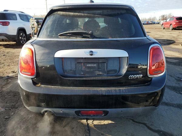 2015 MINI COOPER