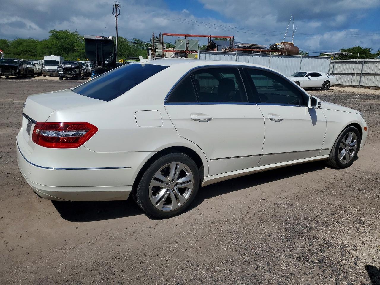 2011 MERCEDES-BENZ E E350