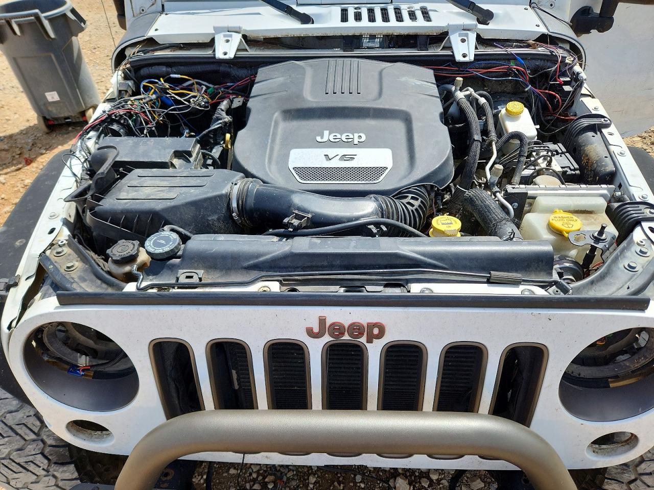 2016 JEEP WRANGLER UNLIMITED SAHARA 4X4