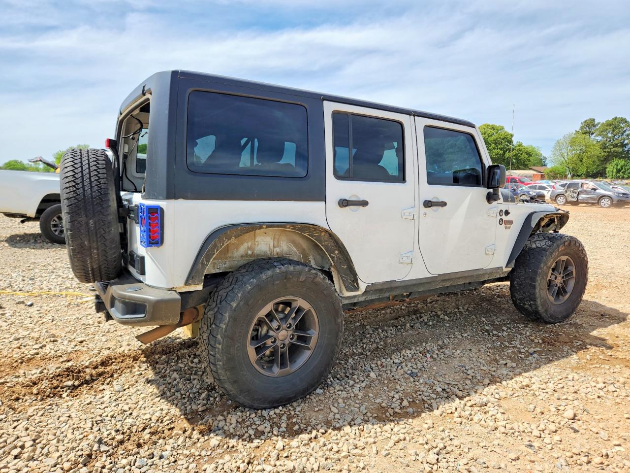 2016 JEEP WRANGLER UNLIMITED SAHARA 4X4