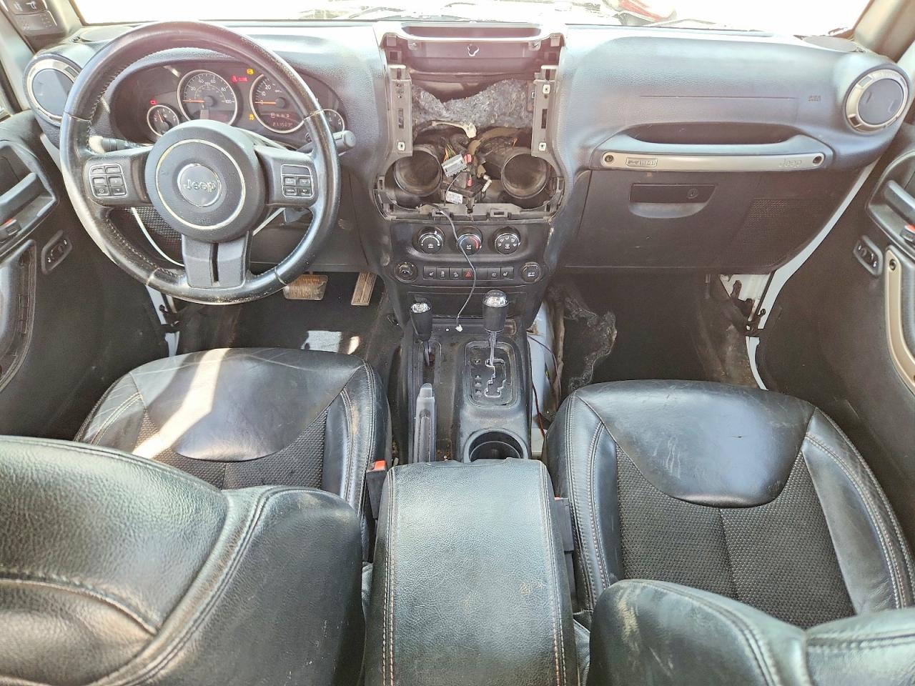 2016 JEEP WRANGLER UNLIMITED SAHARA 4X4