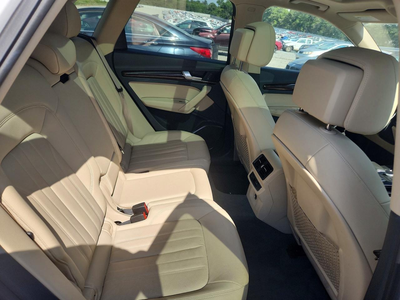 2020 AUDI Q5 quattro Premium