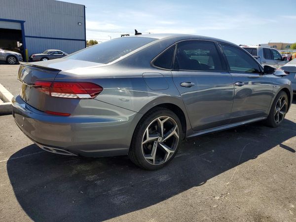 2020 VOLKSWAGEN PASSAT R-Line