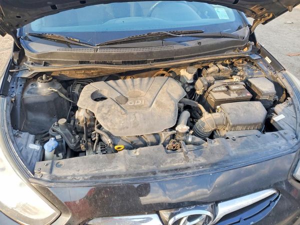 2013 HYUNDAI ACCENT GLS, GS