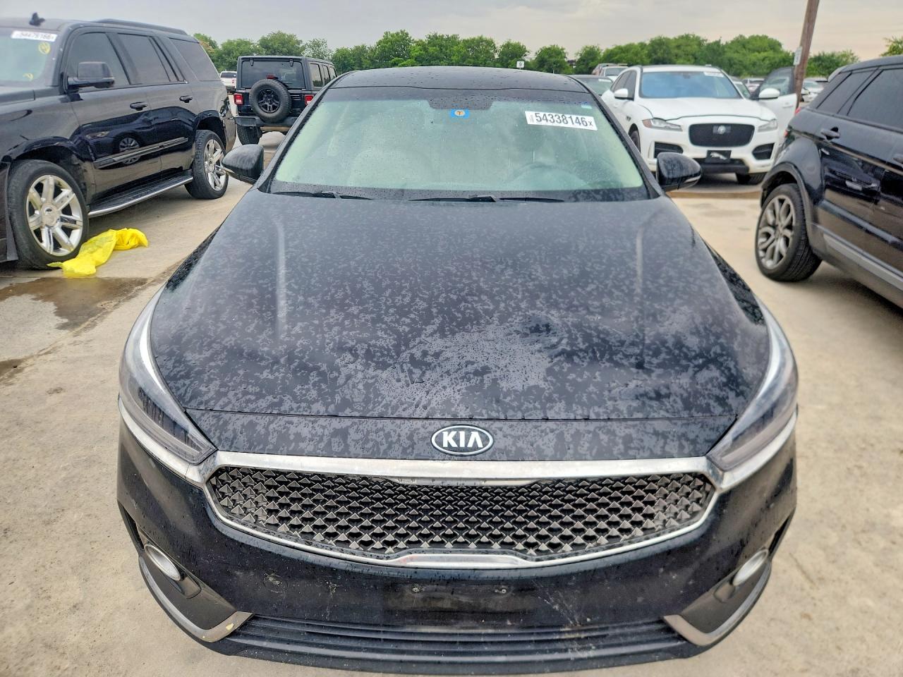 2018 KIA CADENZA Premium (Base)