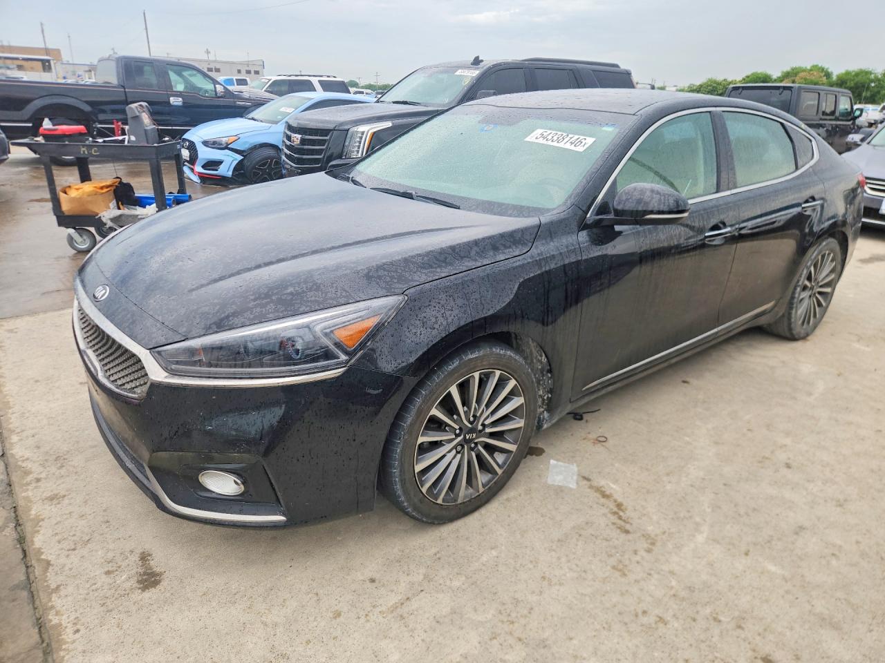 2018 KIA CADENZA Premium (Base)