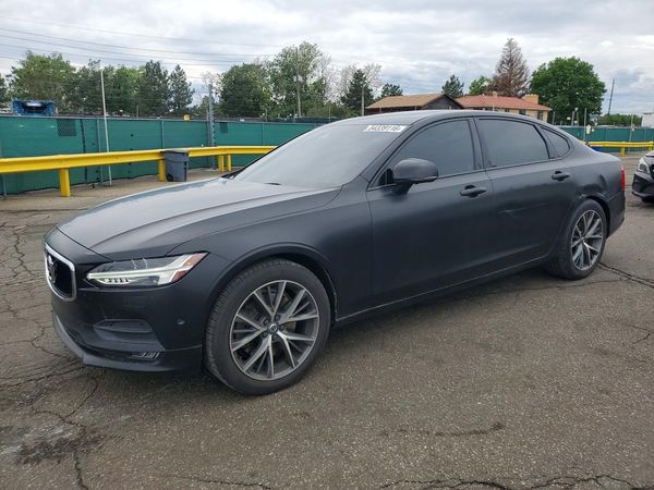 2018 VOLVO S90