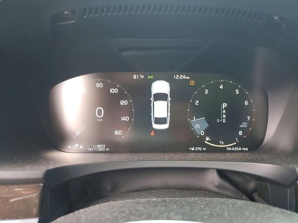2018 VOLVO S90 Momentum
