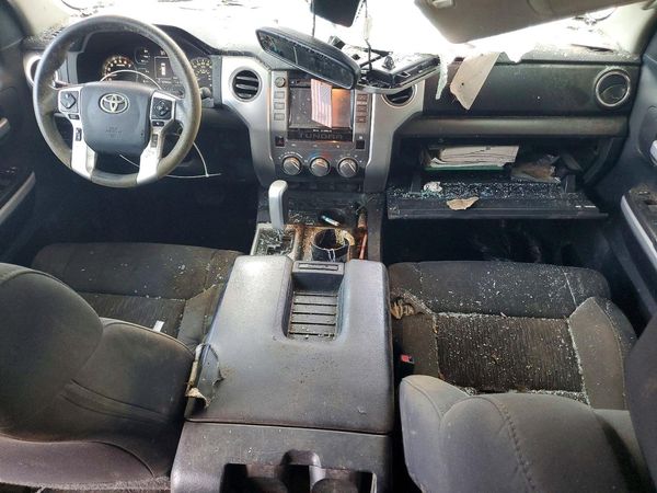 2018 TOYOTA TUNDRA SR/SR5