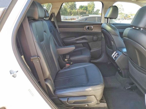 2023 KIA SORENTO EX
