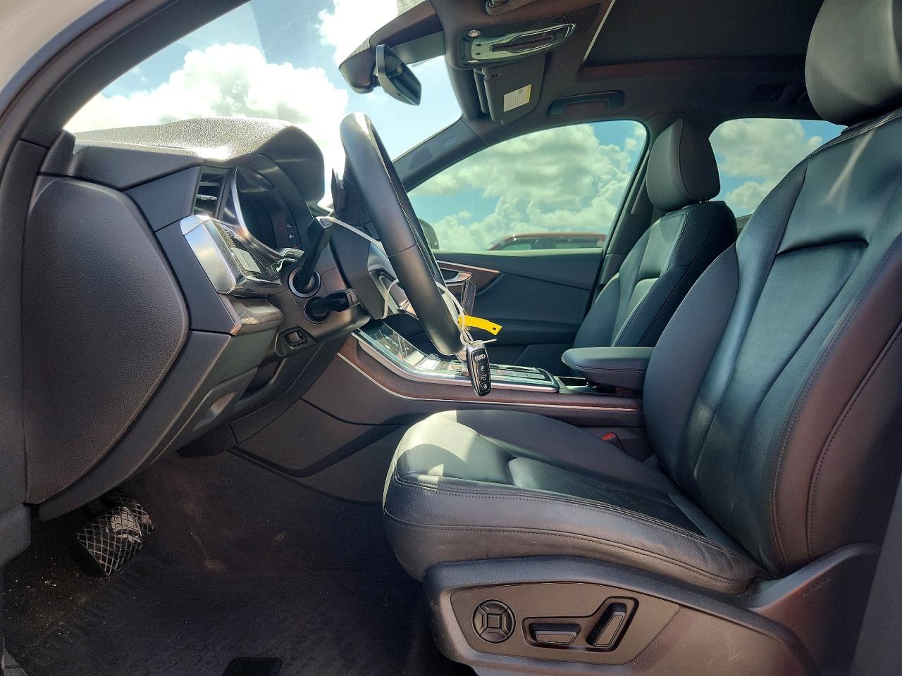 2022 AUDI Q7 quattro Premium Plus