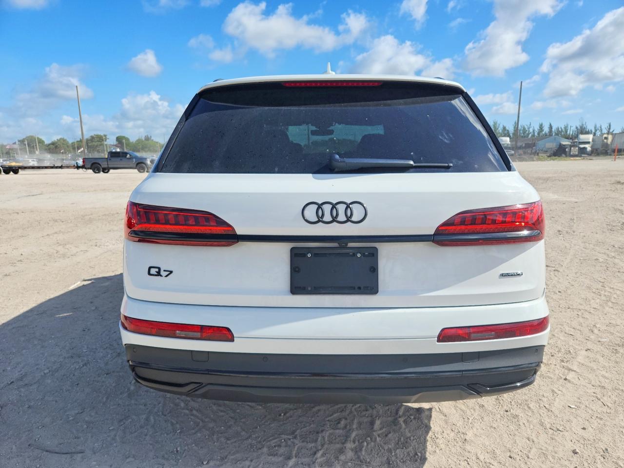 2022 AUDI Q7 quattro Premium Plus