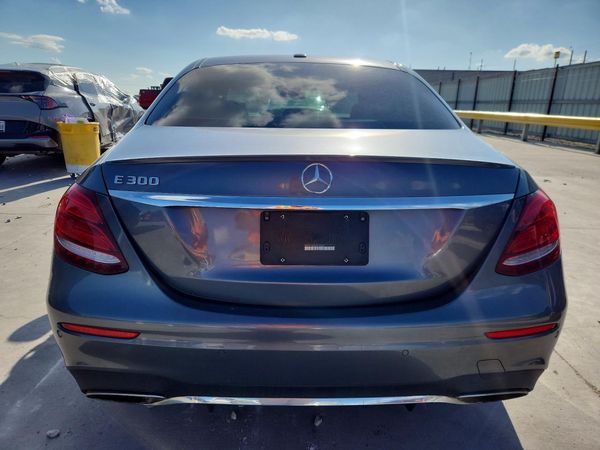 2018 MERCEDES-BENZ E E300