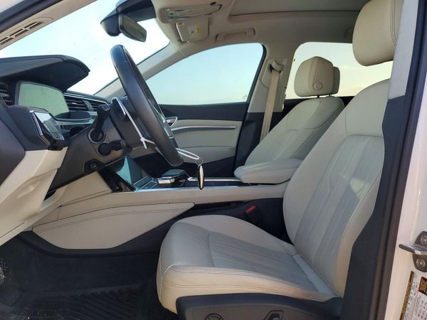 2022 AUDI E-TRON