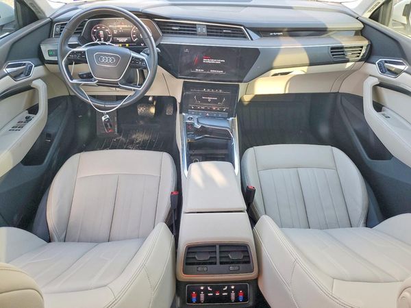 2022 AUDI E-TRON