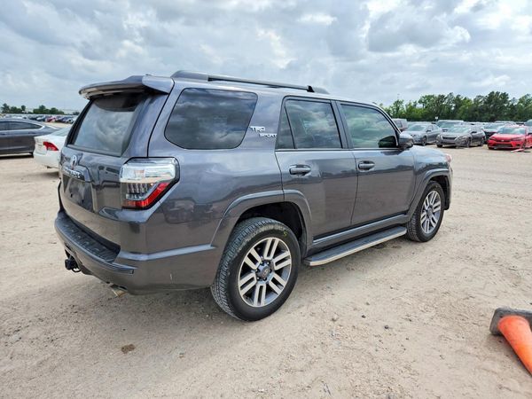 2023 TOYOTA 4RUNNER TRD Sport