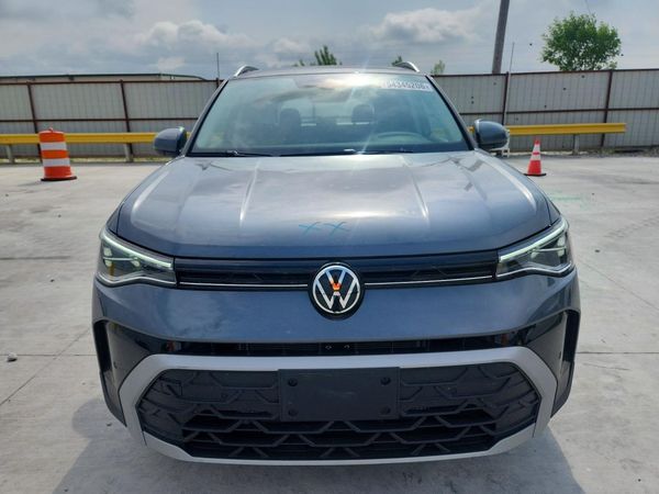 2025 VOLKSWAGEN TAOS SE