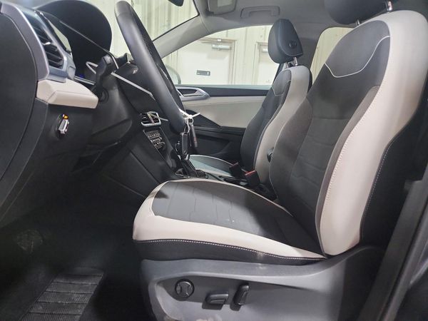 2025 VOLKSWAGEN TAOS SE