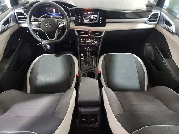 2025 VOLKSWAGEN TAOS SE