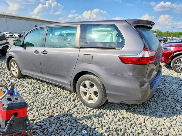 2017 TOYOTA SIENNA L