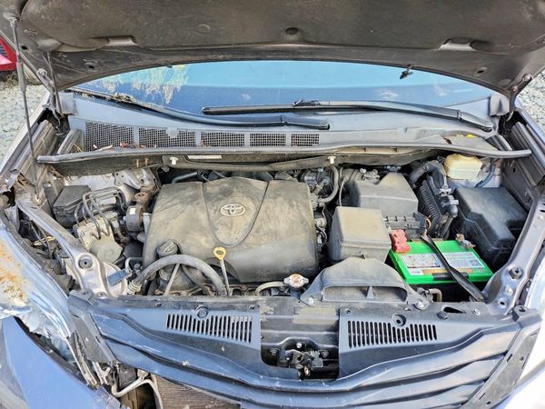 2017 TOYOTA SIENNA L