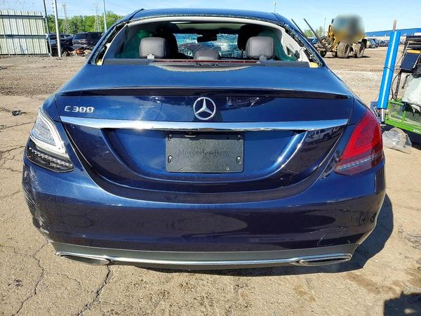 2019 MERCEDES-BENZ C C300
