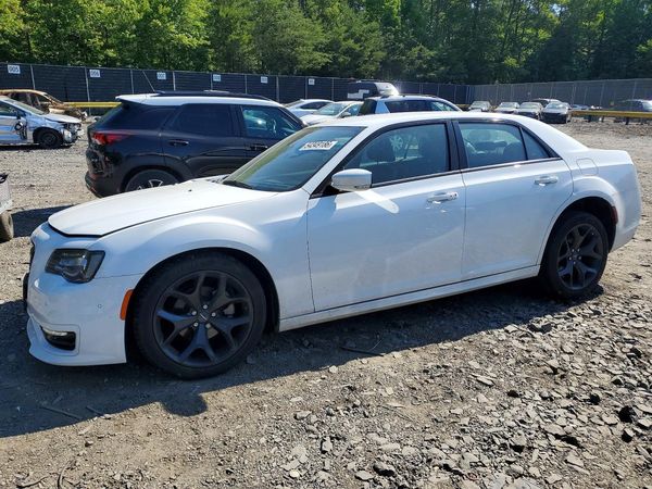 2022 CHRYSLER 300 Touring L
