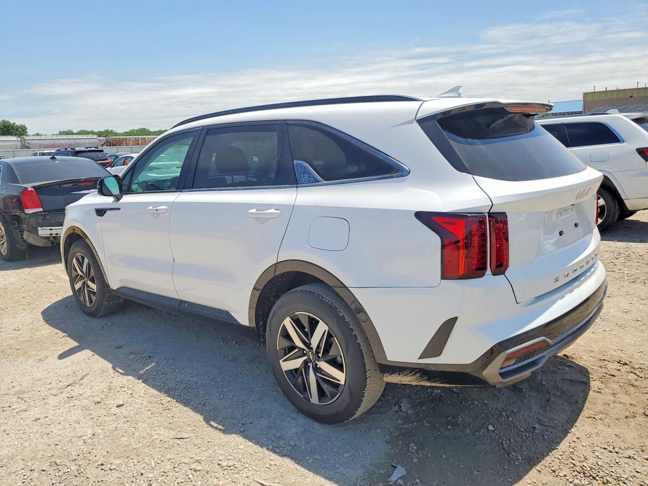 2022 KIA SORENTO S