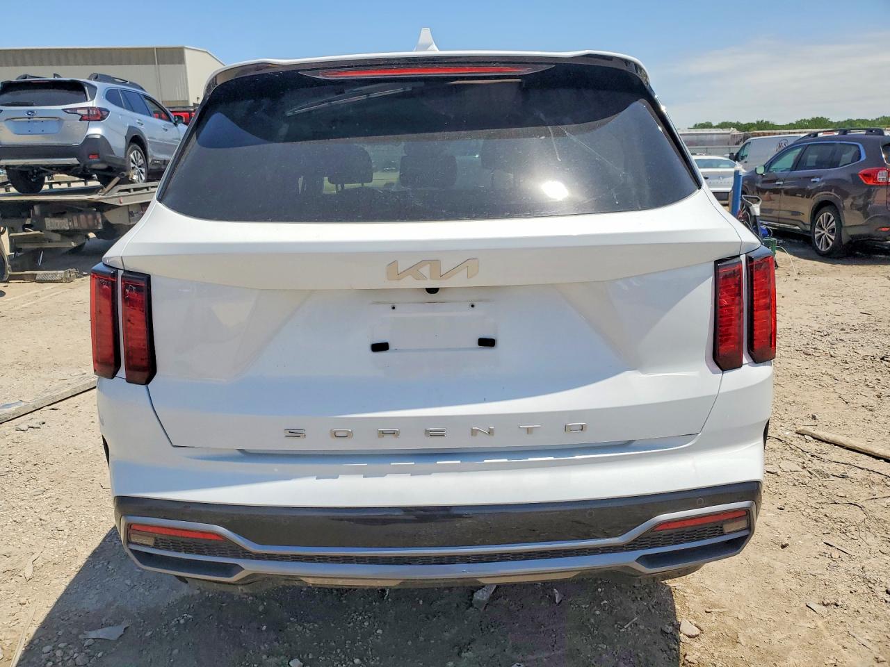 2022 KIA SORENTO S