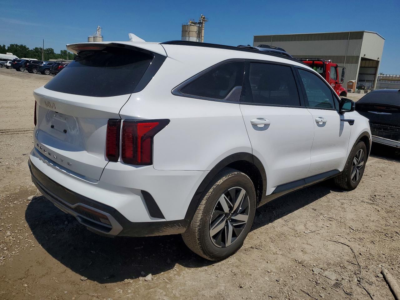 2022 KIA SORENTO S