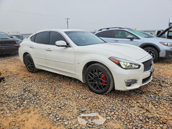 2019 INFINITI Q70
