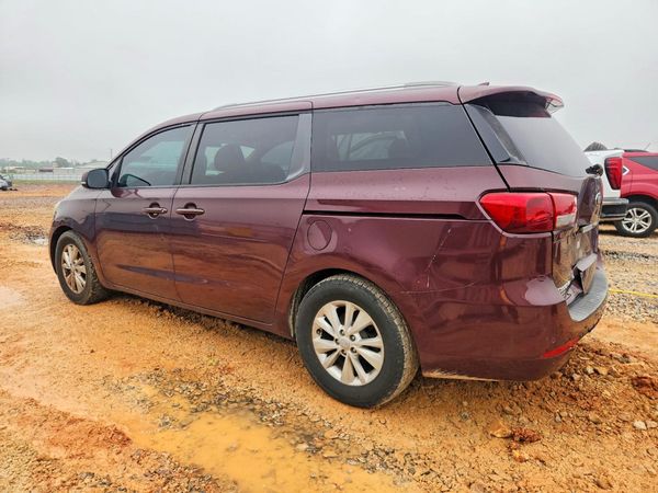 2016 KIA SEDONA LX - Middle-low