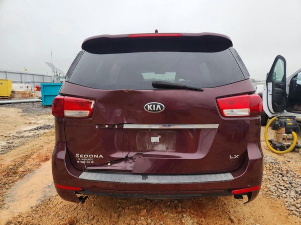 2016 KIA SEDONA LX - Middle-low