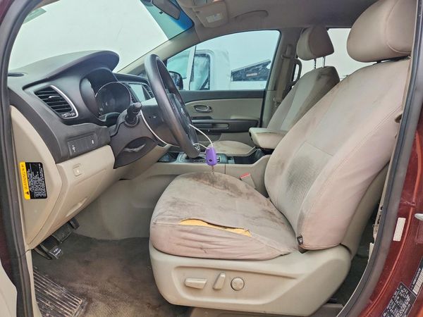 2016 KIA SEDONA LX - Middle-low