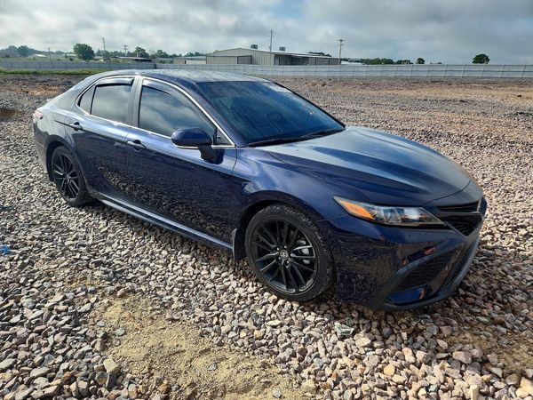 2022 TOYOTA CAMRY SE — Passenger 3/4
